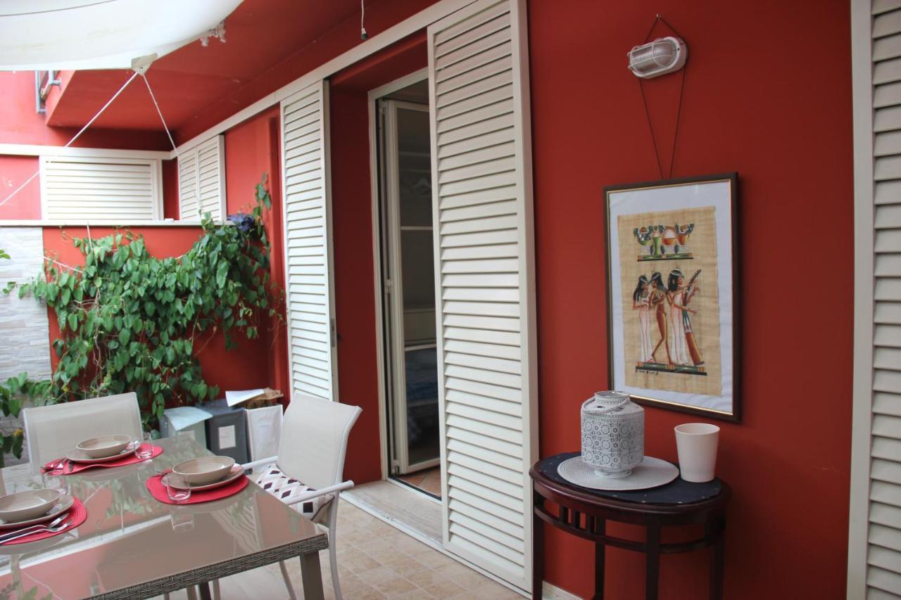 Appartamento Casa Lucia private CAR or Motorcycle park Lucca Esterno foto