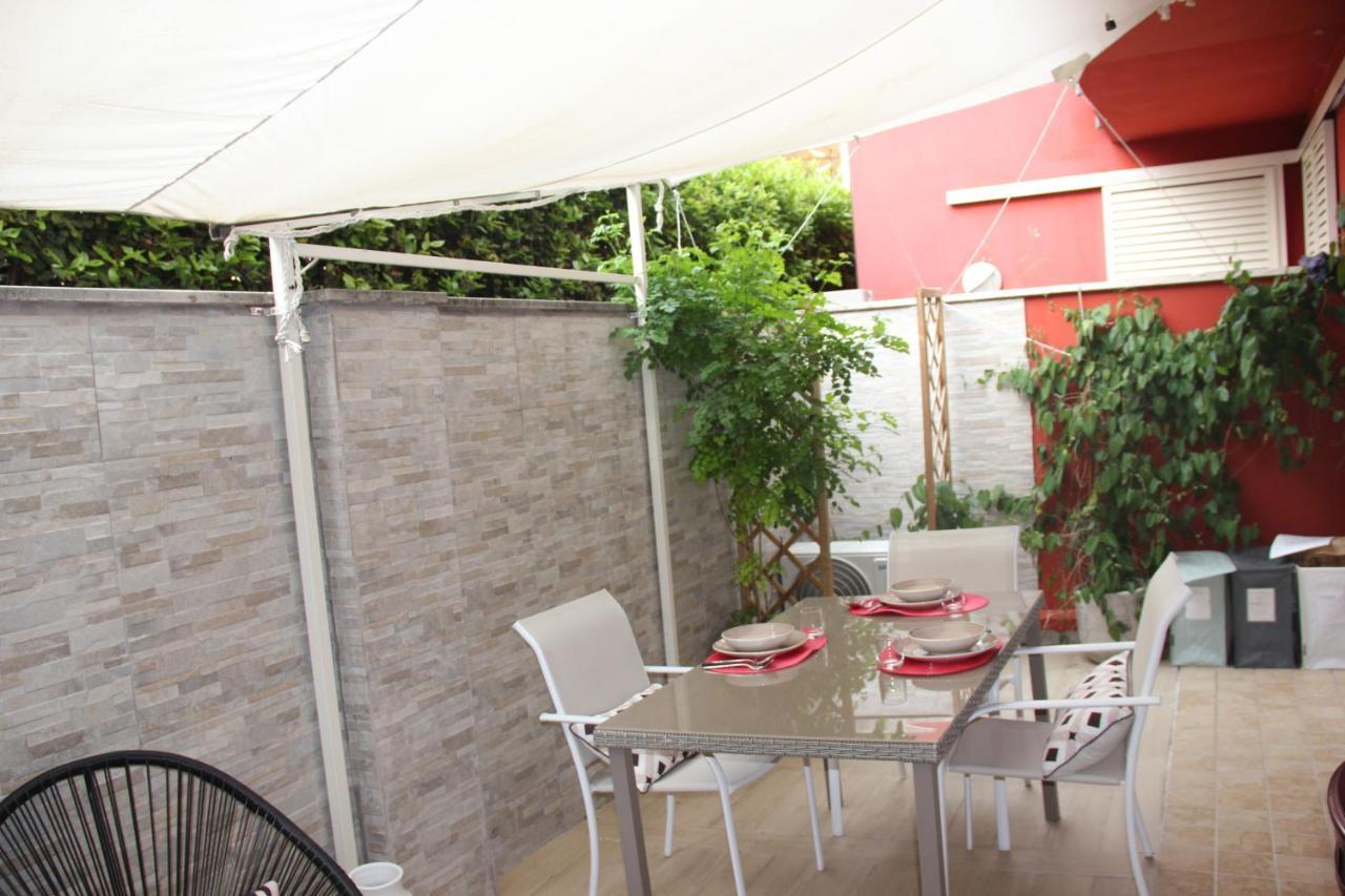 Appartamento Casa Lucia private CAR or Motorcycle park Lucca Esterno foto