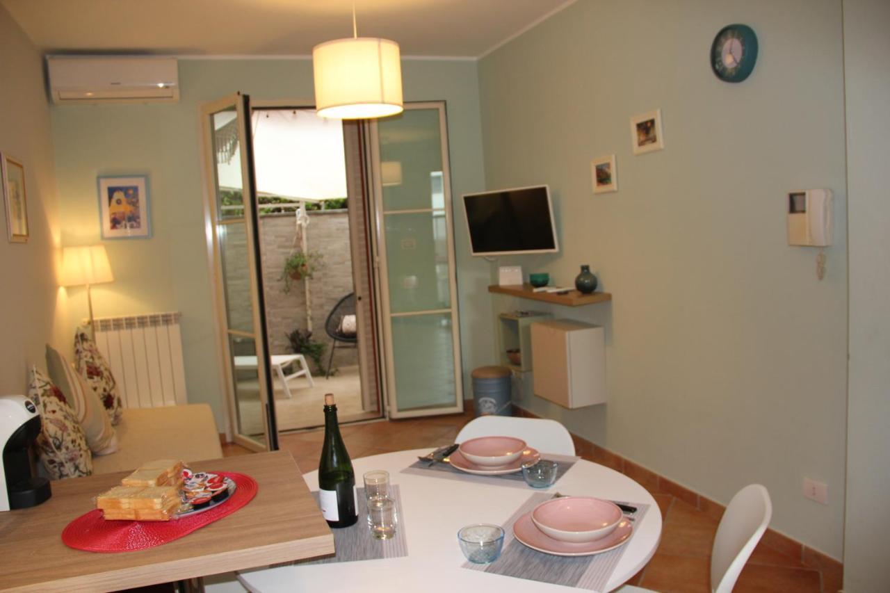 Appartamento Casa Lucia private CAR or Motorcycle park Lucca Esterno foto